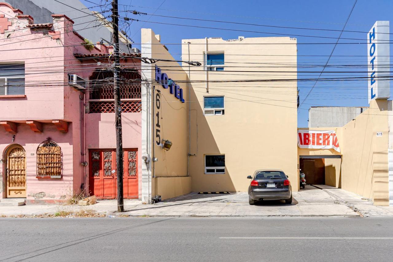 Ayenda Blue Cristal Hotel Monterrey Exterior foto